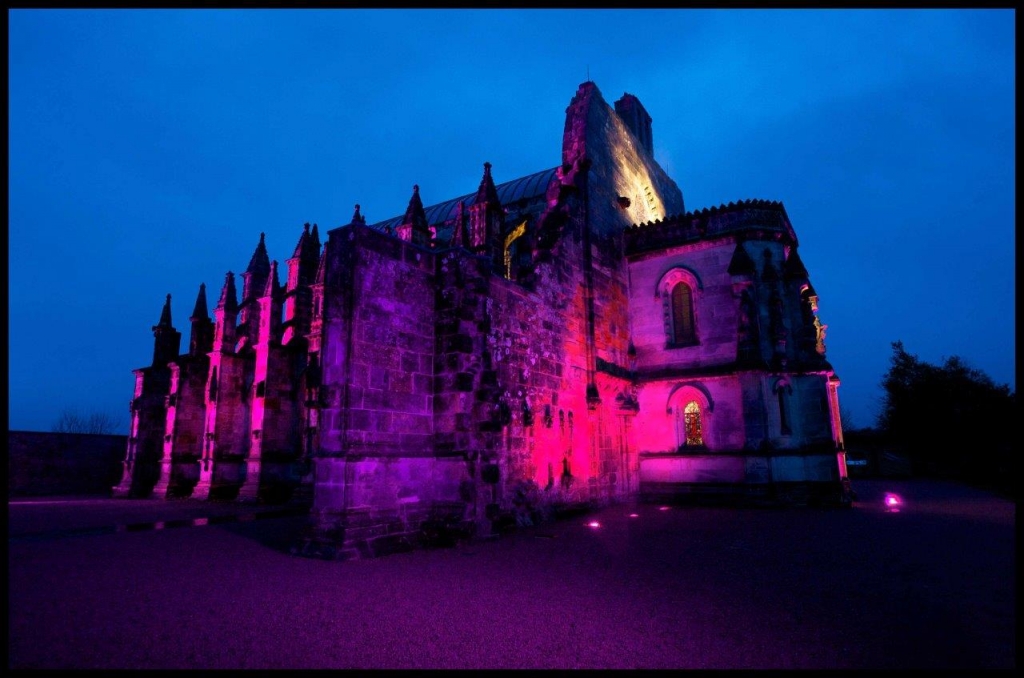 LIT ROSSLYN CHAPEL 4