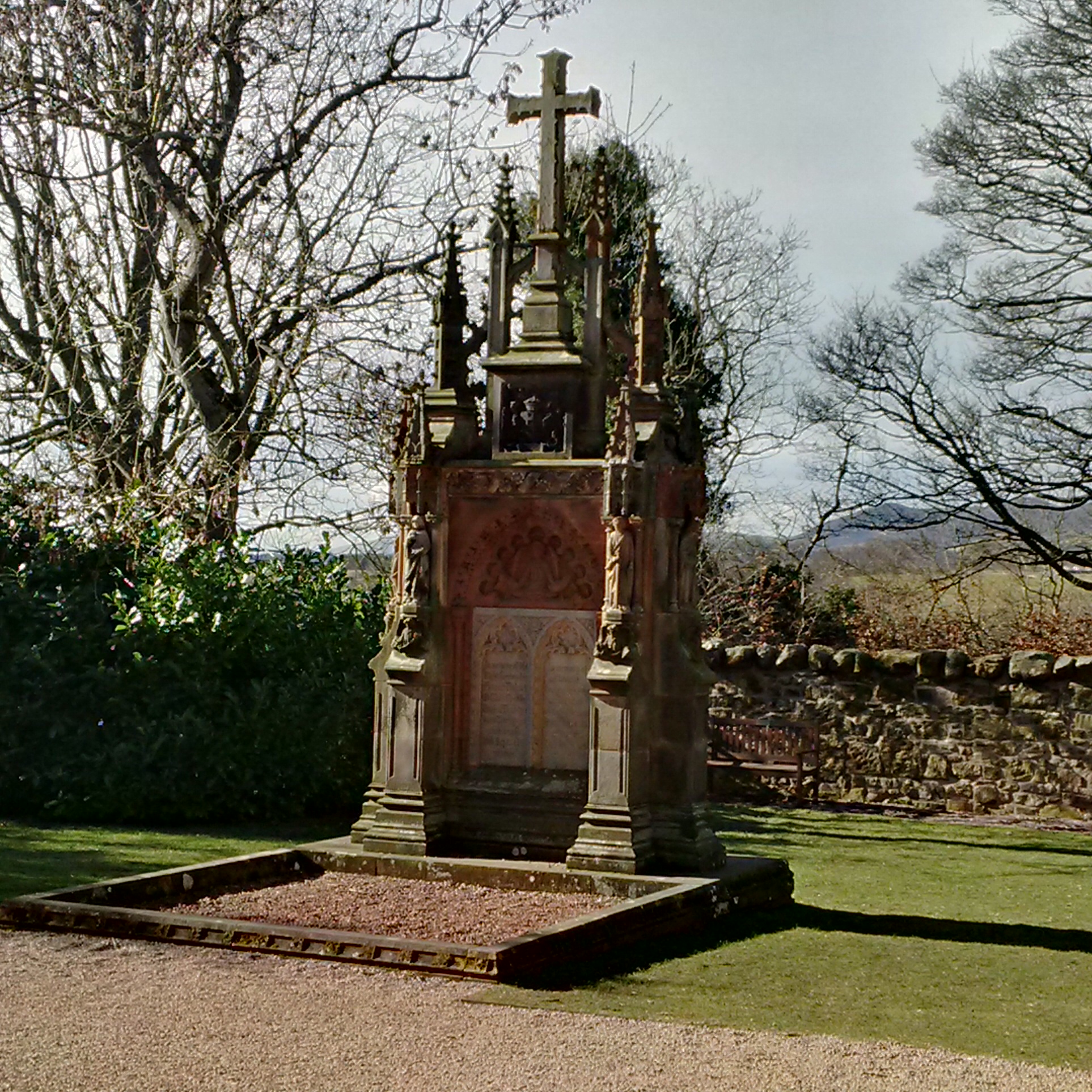 monument to 4th Earl