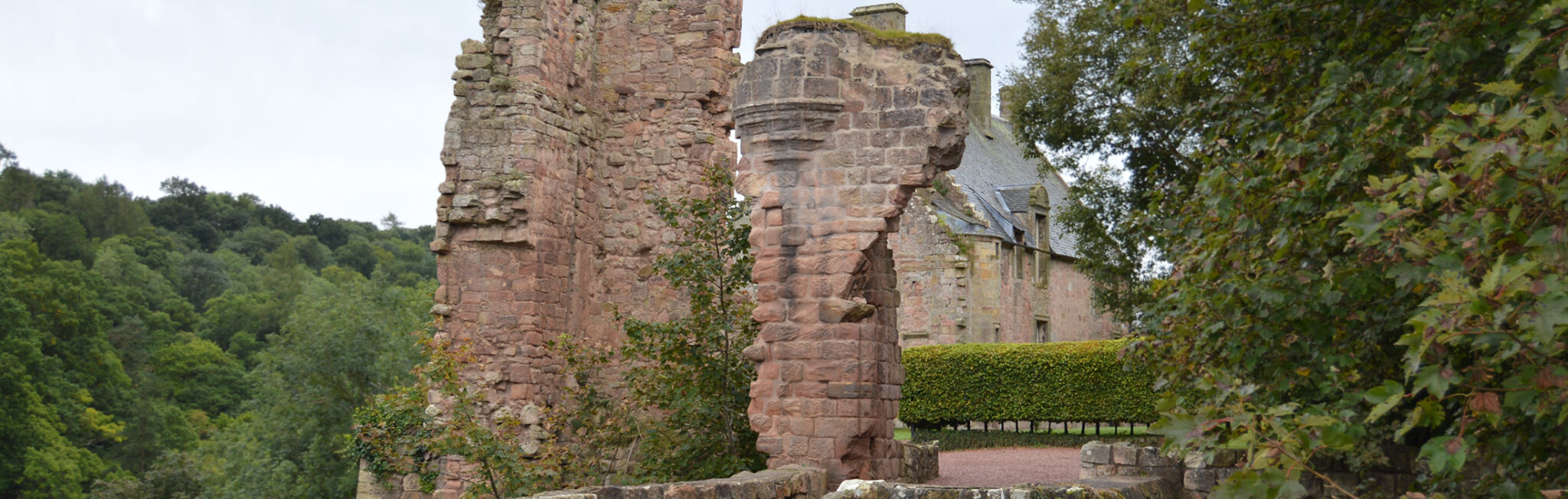 History of Rosslyn Castle - The Official Rosslyn Chapel Website